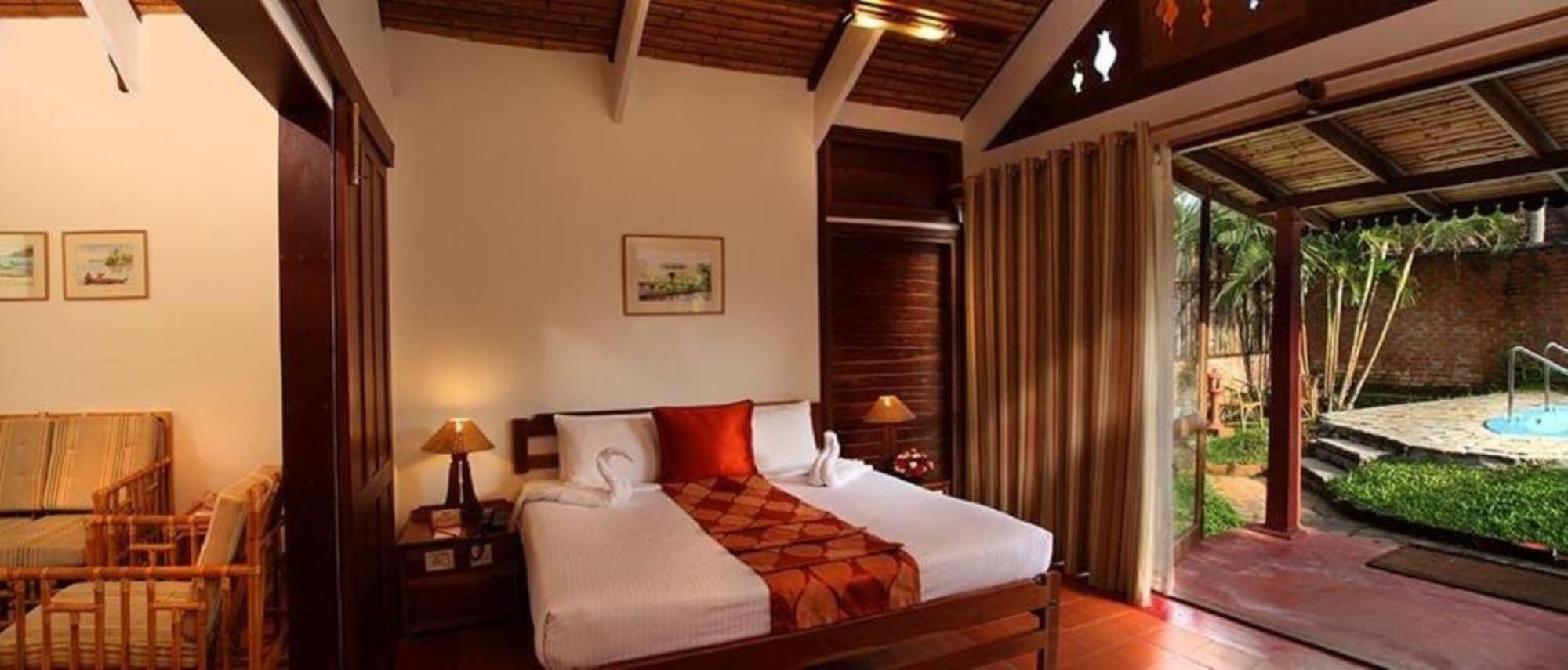 Abad Whispering Palms Hotel Kumarakom Luaran gambar