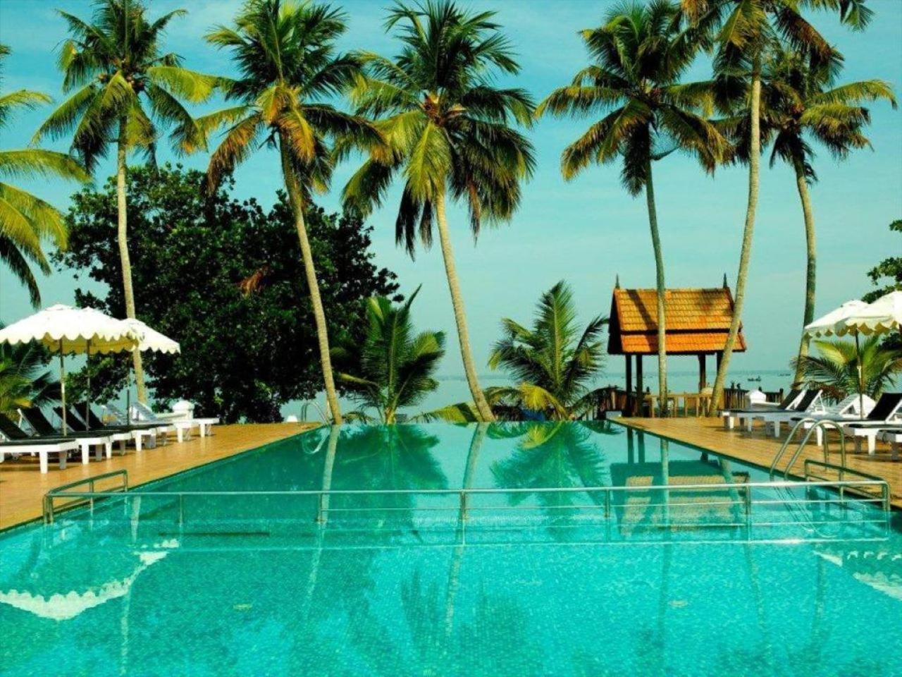 Abad Whispering Palms Hotel Kumarakom Luaran gambar