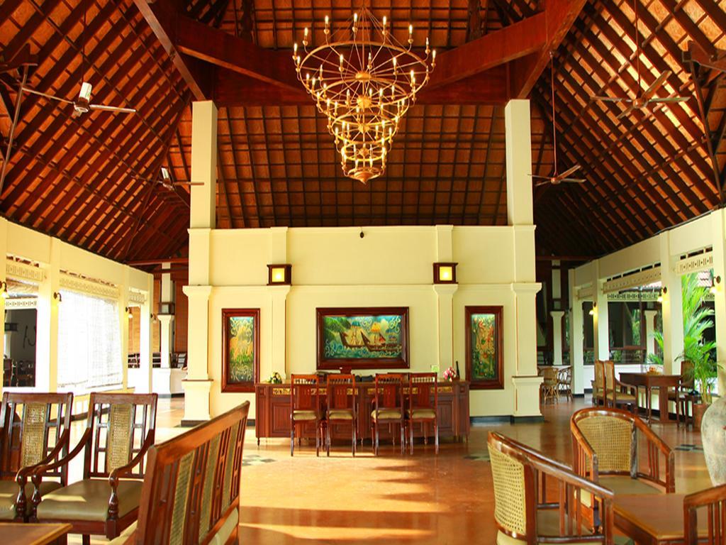 Abad Whispering Palms Hotel Kumarakom Luaran gambar