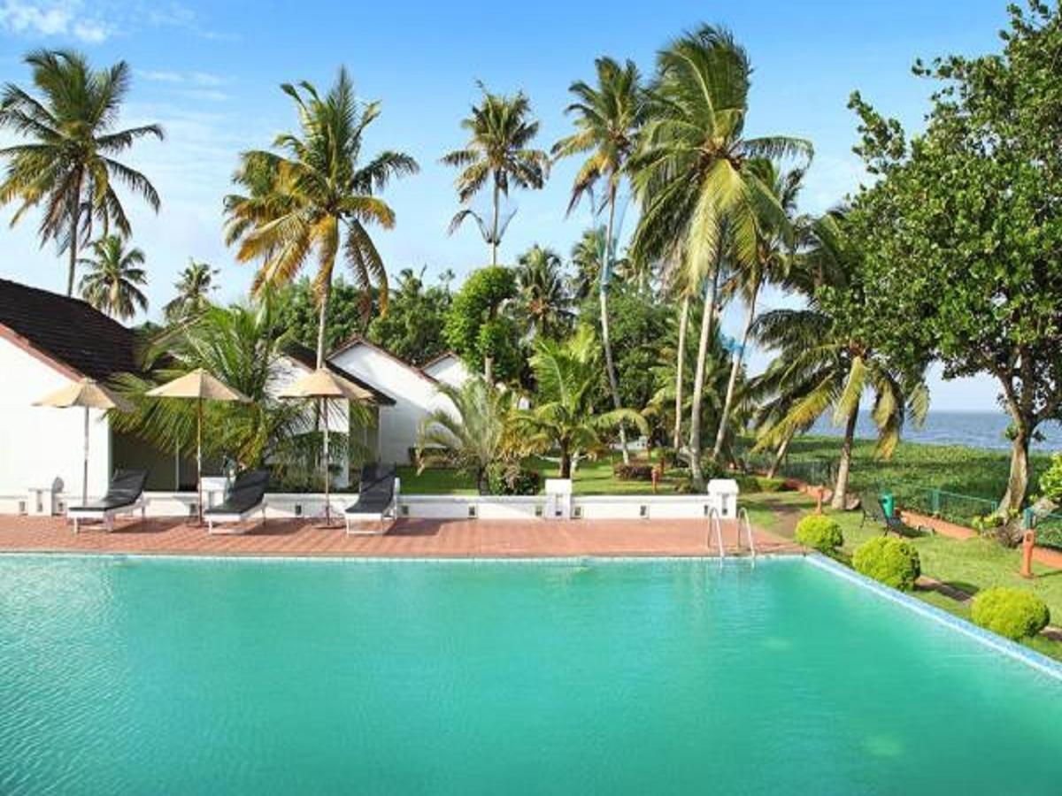 Abad Whispering Palms Hotel Kumarakom Luaran gambar