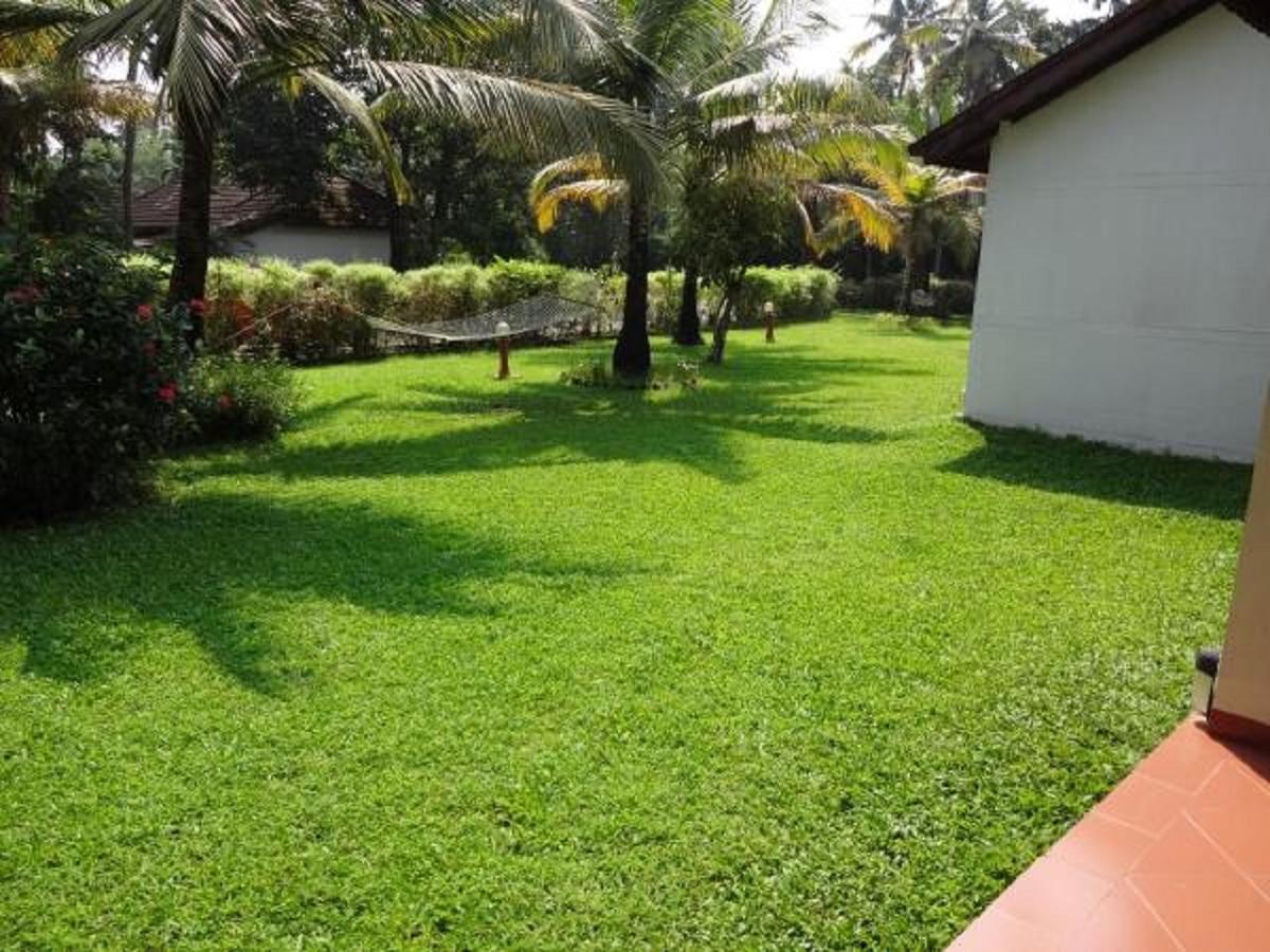 Abad Whispering Palms Hotel Kumarakom Luaran gambar